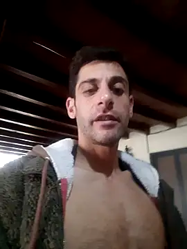 Snapshot of MrTamburine22 chatting on January 17, 2:39 pm MrTamburine22 online show from January 17, 2:39 pm