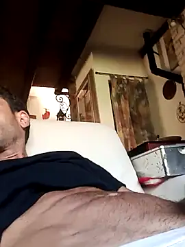 Snapshot of MrTamburine22 chatting on October 12, 1:38 pm MrTamburine22 online show from October 12, 1:38 pm