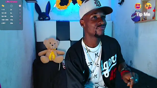 Aroonpapisex online show from March 21, 1:20 am