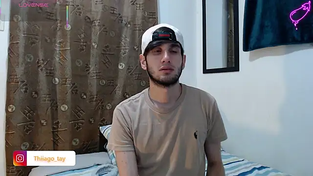 Snapshot of Thhiago_tay chatting on September 30, 11:08 pm Thhiago tay online show from September 30, 11:08 pm