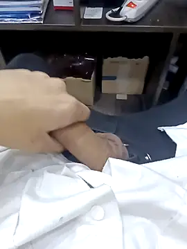 Steve98768 online show from November 20, 9:24 pm