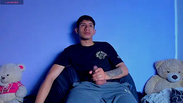 Snapshot of BIG_cockpether chatting on October 30, 10:49 am BIG cockpether online show from October 30, 10:49 am