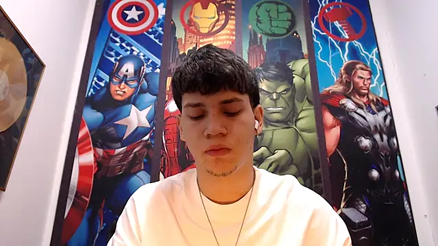 Snapshot of Jonathan_Moreau chatting on January 15, 12:15 pm Jonathan Moreau online show from January 15, 12:15 pm