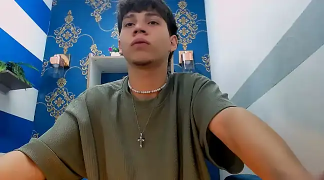 Snapshot of Jonathan_Moreau chatting on December 20, 12:16 pm Jonathan Moreau online show from December 20, 12:16 pm