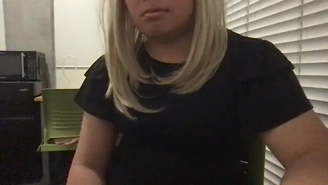 Snapshot of Jessica-Aine chatting on December 8, 4:46 am Jessica-Aine online show from December 8, 4:46 am
