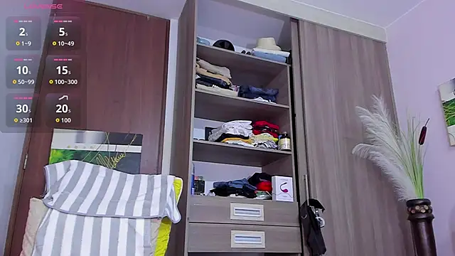 Snapshot of AnthonyWhite24 chatting on October 28, 12:07 pm AnthonyWhite24 online show from October 28, 12:07 pm