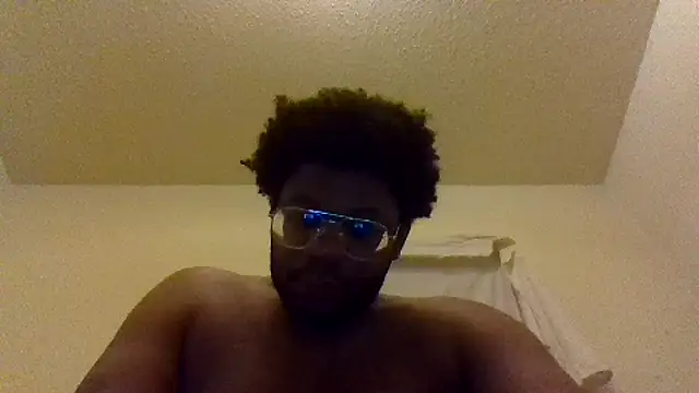 dvaughn3117 online show from April 18, 3:30 am