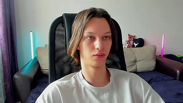 Ostin meow online show from April 27, 9:39 am