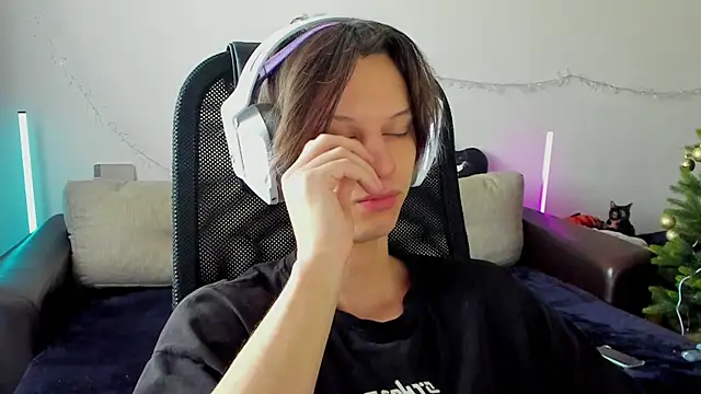 Ostin meow online show from January 8, 6:18 am