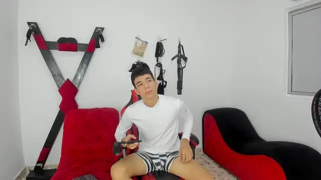 Harry LatinBoy online show from December 1, 1:36 pm