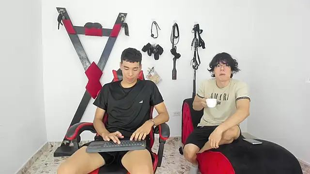 Harry LatinBoy online show from November 22, 1:11 pm