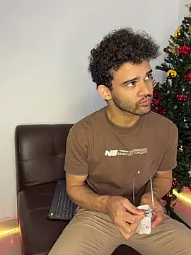 andrewChris  online show from November 24, 3:46 pm