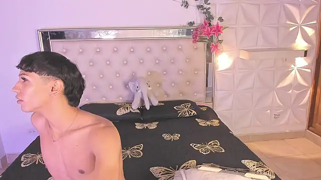 im sebaslopez online show from June 14, 11:34 am