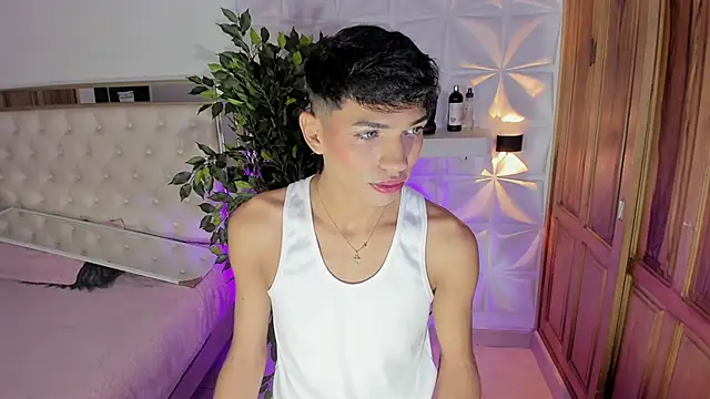 im sebaslopez online show from October 21, 11:46 am