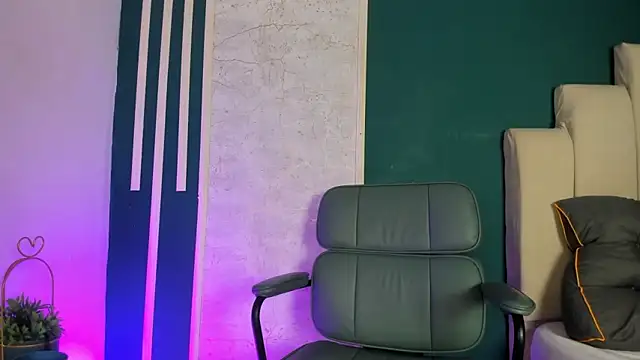 Jeffry wolvess online show from March 25, 12:09 pm