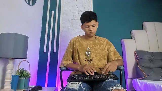 Jeffry wolvess online show from March 27, 1:56 pm