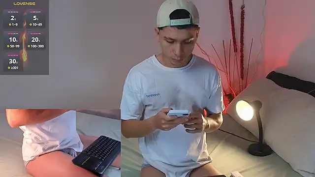 Snapshot of NathanGreyX chatting on February 12, 11:07 am NathanGreyX online show from February 12, 11:07 am