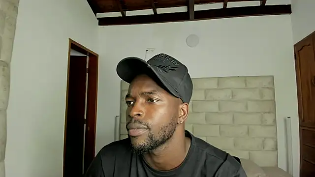 Dylan Taylor online show from February 19, 4:31 am