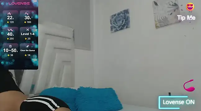 Snapshot of _lexx1e chatting on January 14, 1:28 pm lexx1e online show from January 14, 1:28 pm