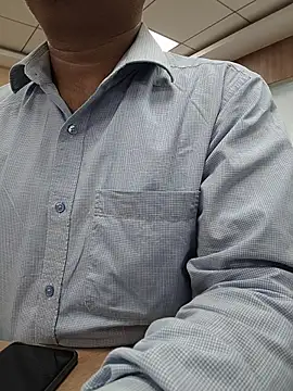 samee00721 online show from April 9, 7:14 am