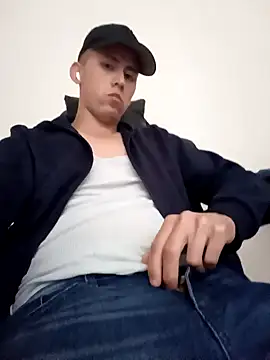 EE9EE9 online show from January 21, 4:12 pm