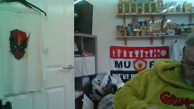 Snapshot of patentheelman74 chatting on December 13, 4:05 pm patentheelman74 online show from December 13, 4:05 pm