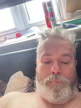 Snapshot of patentheelman74 chatting on December 27, 10:23 am patentheelman74 online show from December 27, 10:23 am