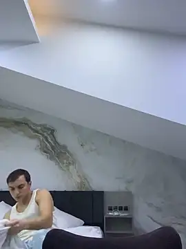 berke yazar online show from January 11, 3:31 pm