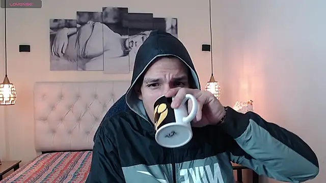 Jheidertwink online show from December 21, 7:27 pm