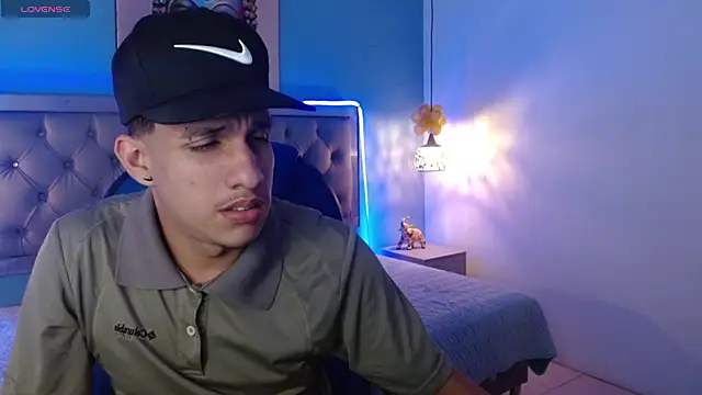 Jheidertwink online show from January 15, 3:22 am