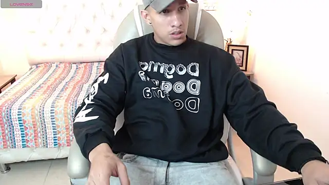 Jheidertwink online show from December 20, 3:58 am