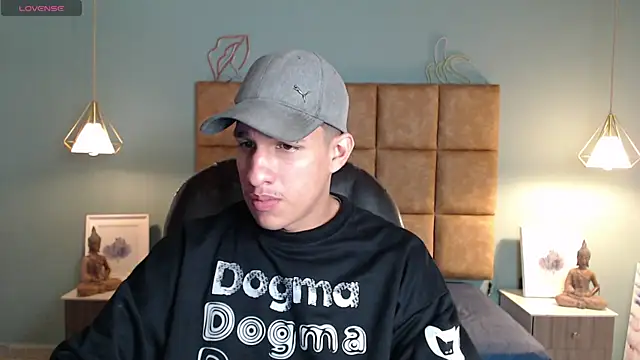 Jheidertwink online show from December 23, 3:40 am