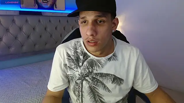 Jheidertwink online show from February 15, 3:52 am