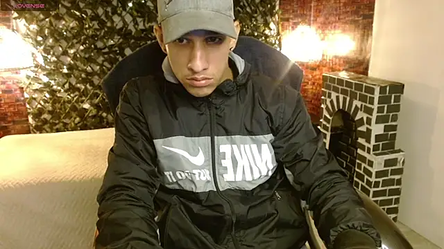 Jheidertwink online show from December 17, 3:50 am