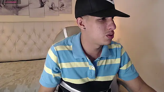 Jheidertwink online show from January 13, 3:23 am