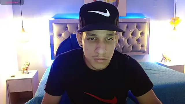 Jheidertwink online show from January 7, 3:26 am