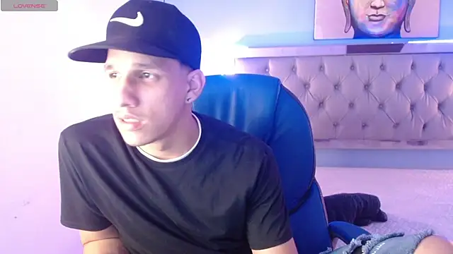 Jheidertwink online show from January 14, 3:32 am