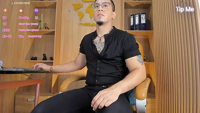 JoshMillerr  online show from June 15, 3:59 pm