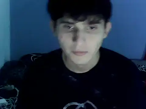 Snapshot of Charley_quin chatting on December 13, 12:31 am Charley quin online show from December 13, 12:31 am