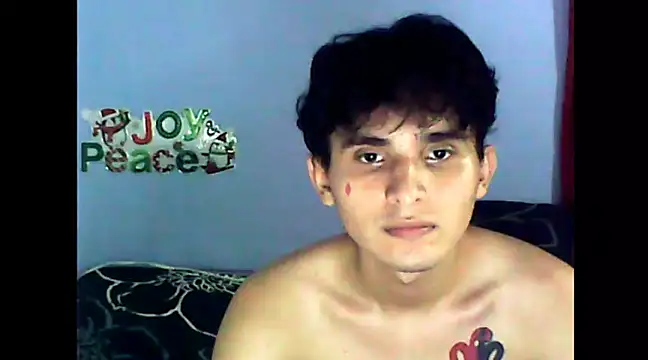 Snapshot of Charley_quin chatting on December 26, 12:46 am Charley quin online show from December 26, 12:46 am