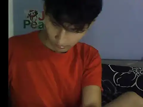 Snapshot of Charley_quin chatting on December 18, 12:32 am Charley quin online show from December 18, 12:32 am