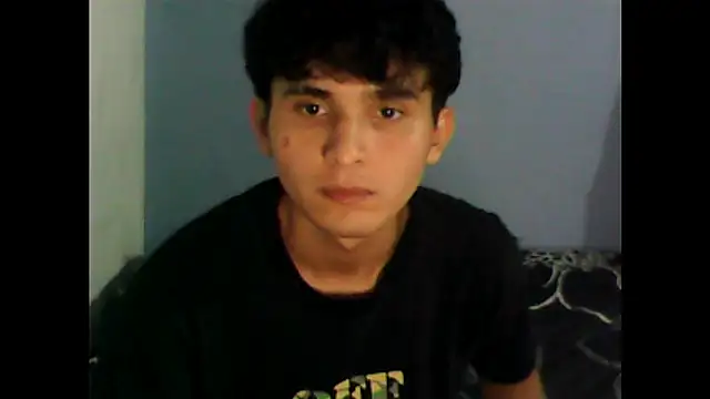 Snapshot of Charley_quin chatting on December 10, 12:13 am Charley quin online show from December 10, 12:13 am