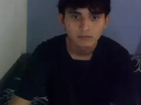 Snapshot of Charley_quin chatting on December 11, 12:14 am Charley quin online show from December 11, 12:14 am
