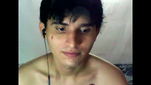 Snapshot of Charley_quin chatting on February 24, 11:41 pm Charley quin online show from February 24, 11:41 pm