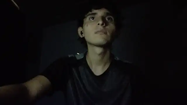 Snapshot of Charley_quin chatting on March 4, 11:43 pm Charley quin online show from March 4, 11:43 pm