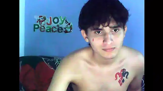 Snapshot of Charley_quin chatting on December 27, 12:29 am Charley quin online show from December 27, 12:29 am