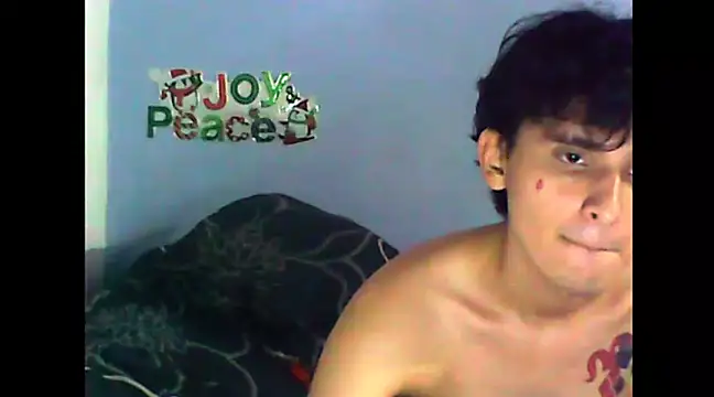 Snapshot of Charley_quin chatting on December 30, 2:31 am Charley quin online show from December 30, 2:31 am