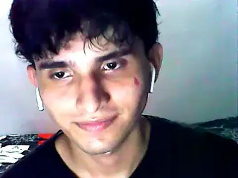 Snapshot of Charley_quin chatting on January 29, 11:46 pm Charley quin online show from January 29, 11:46 pm