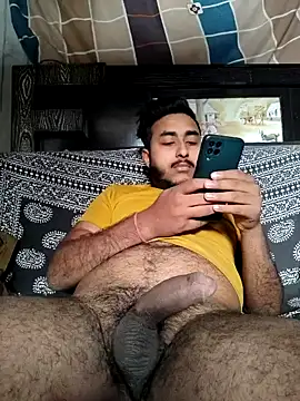 Snapshot of Rainted_Boyfriend_00x chatting on February 4, 5:21 am Rainted Boyfriend 00x online show from February 4, 5:21 am