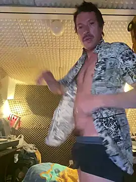 zenzero87 online show from April 3, 1:13 am